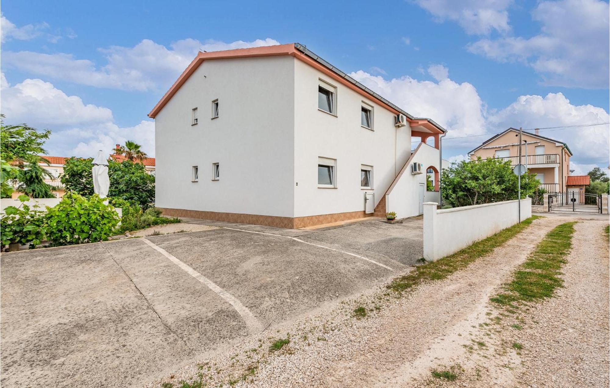 Beautiful Apartment In Vir With Wifi Bagian luar foto