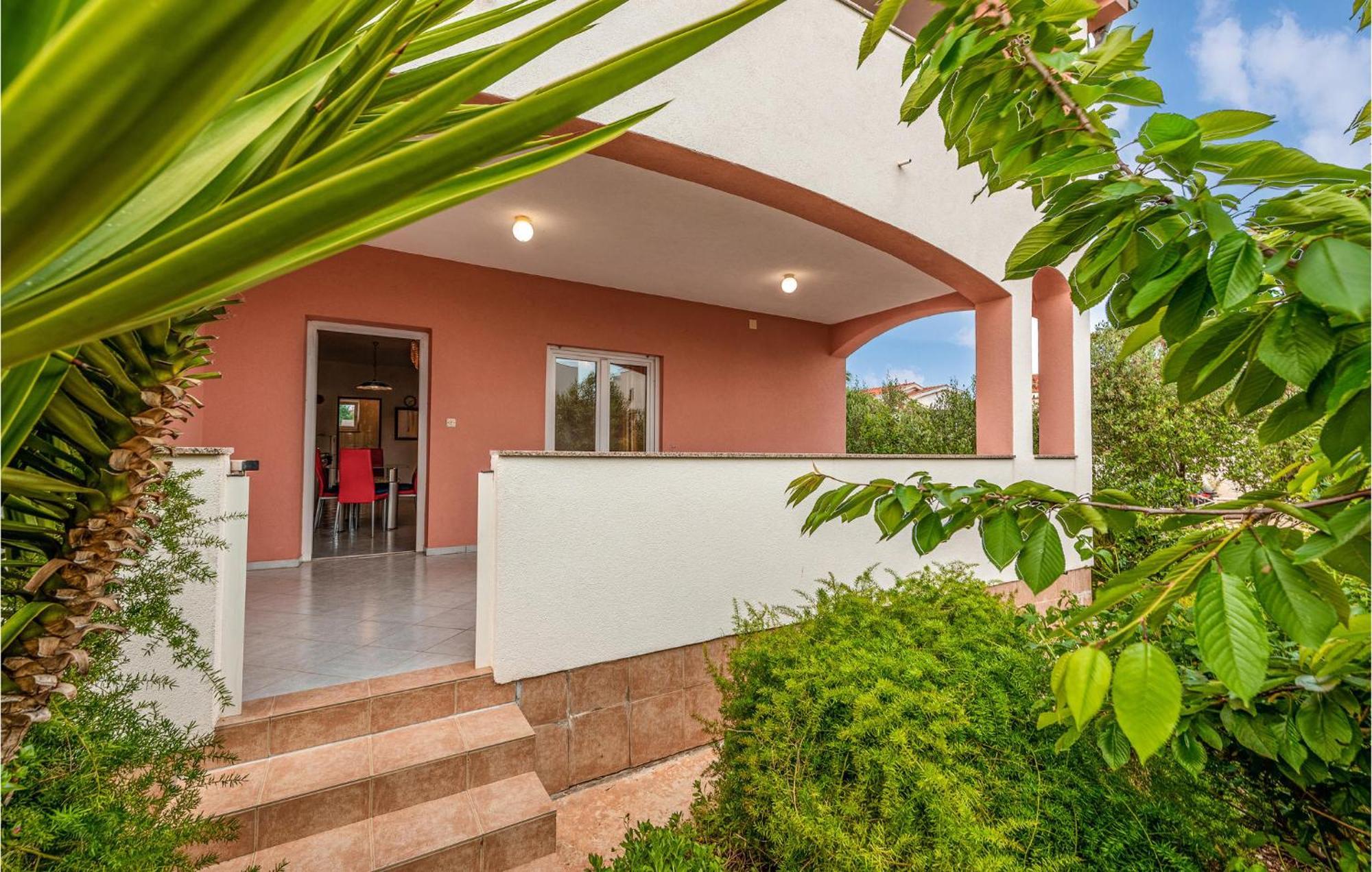 Beautiful Apartment In Vir With Wifi Bagian luar foto
